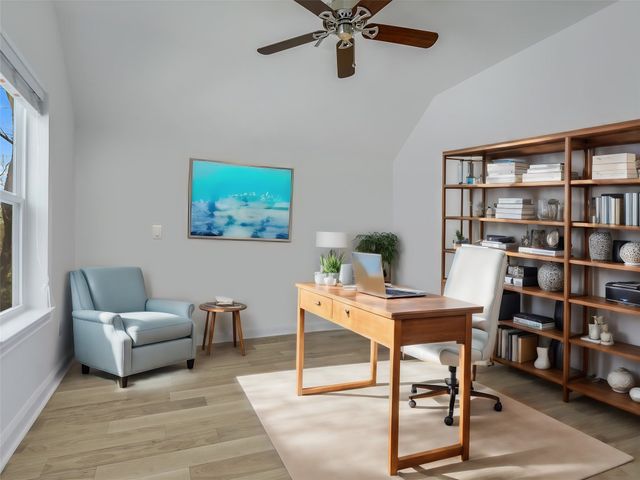 1332 S Lakeside Drive, Burnet, TX 78611