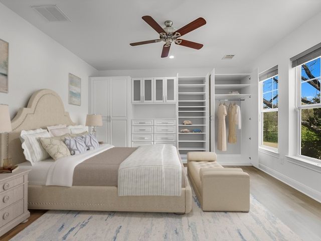 1332 S Lakeside Drive, Burnet, TX 78611