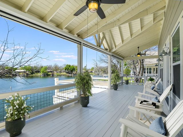1332 S Lakeside Drive, Burnet, TX 78611