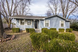 726 McClure Avenue, Lowell, AR 72745