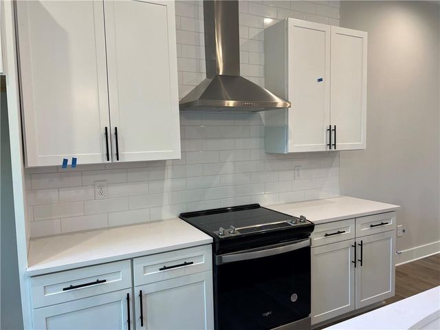 154 Chestnut Circle 80, Atlanta, GA 30342