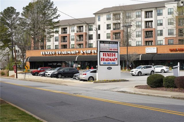 154 Chestnut Circle 80, Atlanta, GA 30342