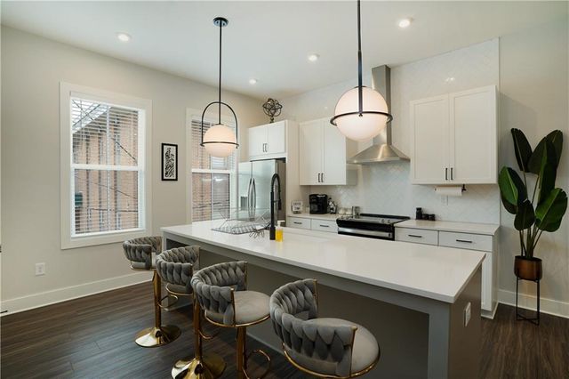 154 Chestnut Circle 80, Atlanta, GA 30342