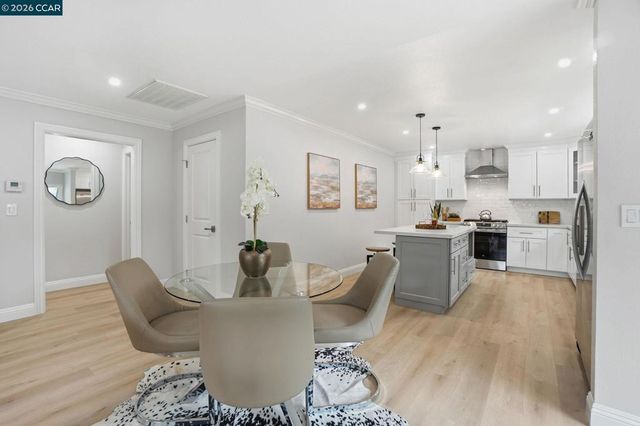 289 Sierra Dr, Walnut Creek, CA 94596