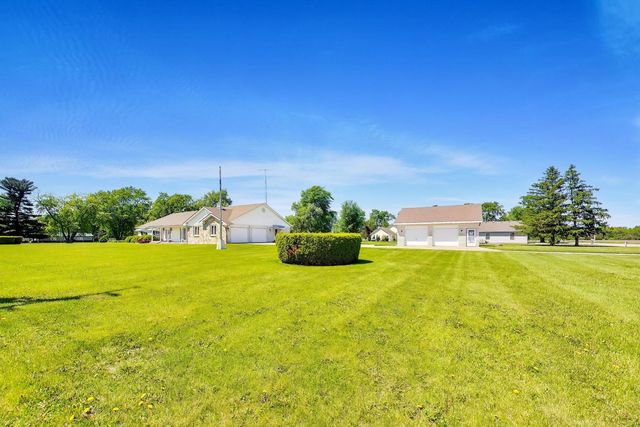 20 N Carbon Hill Road, Coal City, IL 60416