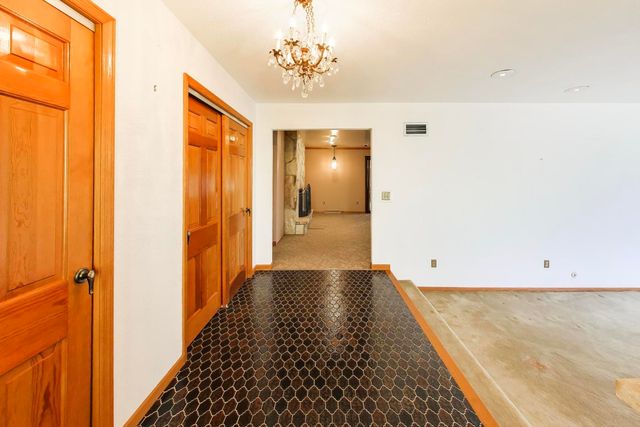 20 N Carbon Hill Road, Coal City, IL 60416