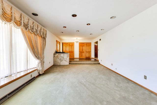 20 N Carbon Hill Road, Coal City, IL 60416