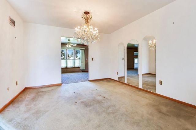 20 N Carbon Hill Road, Coal City, IL 60416