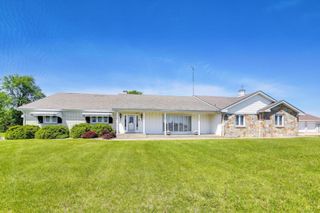 20 N Carbon Hill Road, Coal City, IL 60416