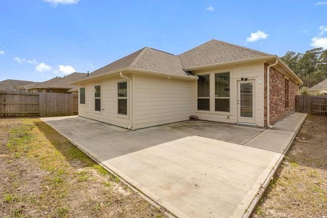 2666 Cedar Path Lane, Conroe, TX 77385