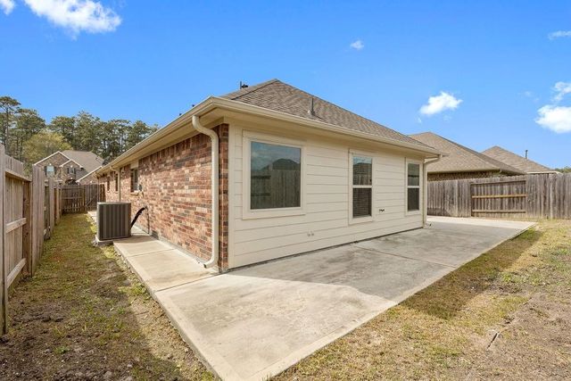 2666 Cedar Path Lane, Conroe, TX 77385