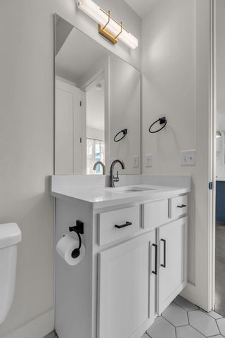 715 32nd Ave, N, Nashville, TN 37209