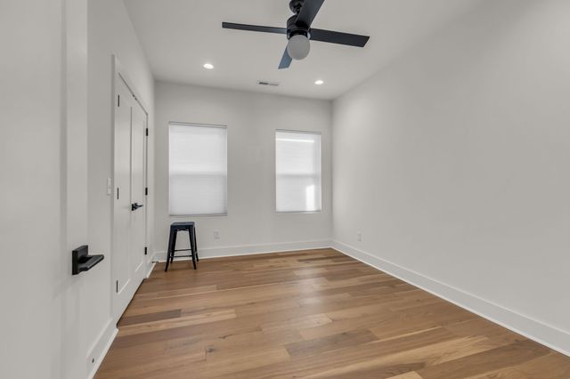 715 32nd Ave, N, Nashville, TN 37209