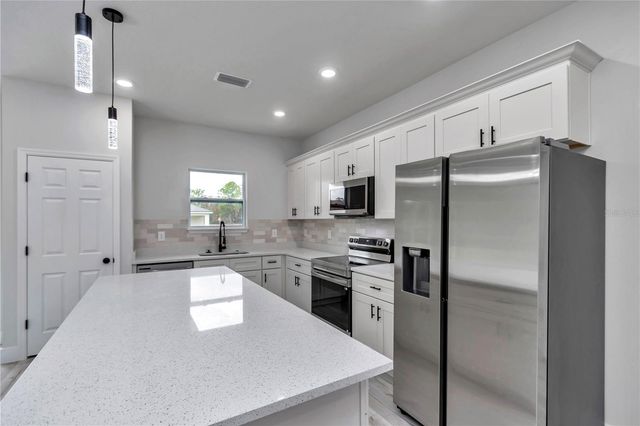 7182 N OUTRIGGER TERRACE, Citrus Springs, FL 34433