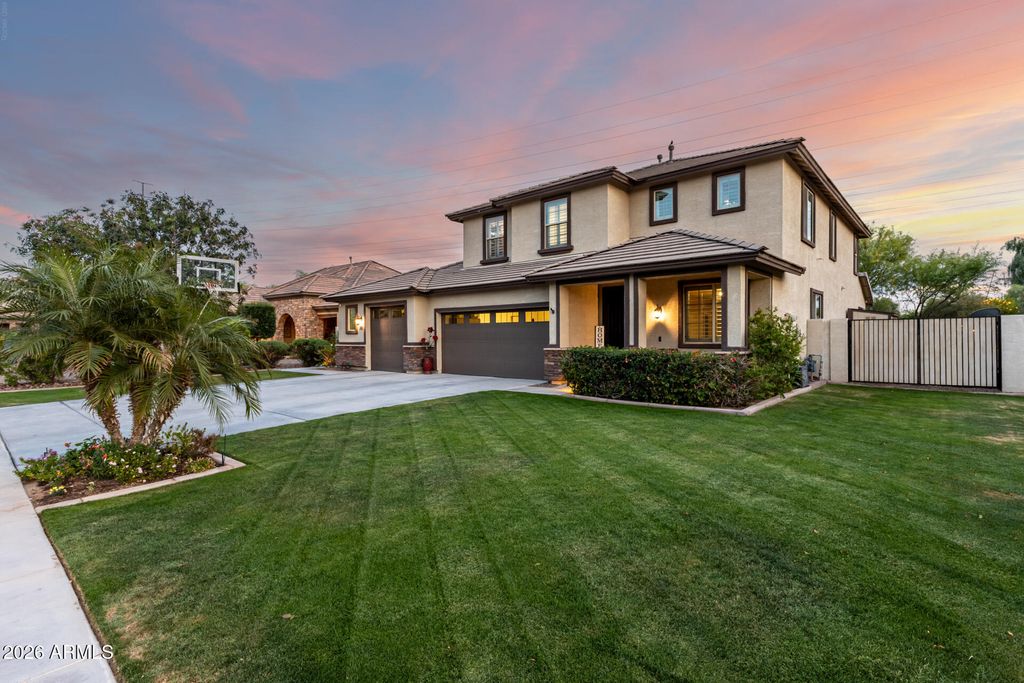 Image 1 of property listing at 535 E JORDAN Drive, Gilbert, AZ 85297