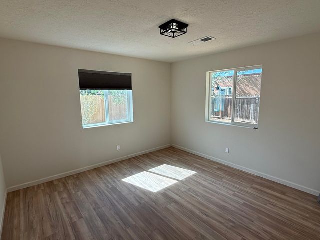 3745 San Isidro Street NW, Albuquerque, NM 87107