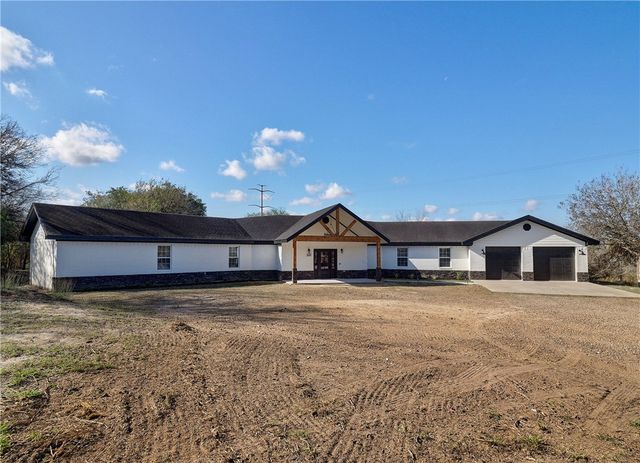 12631 Leopard St, Corpus Christi, TX 78410