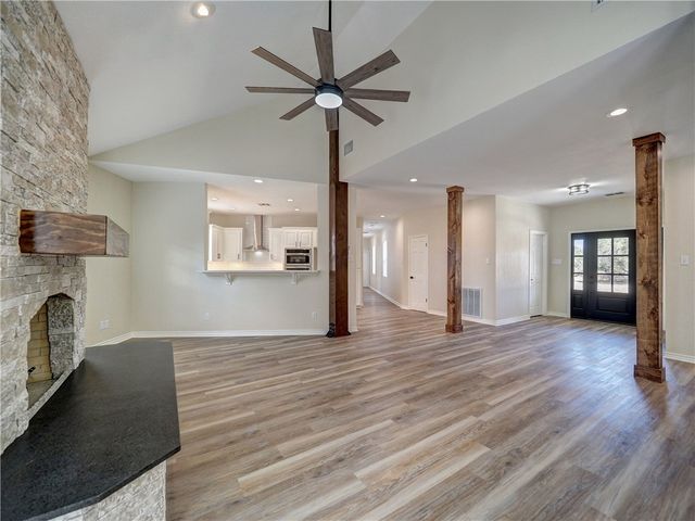 12631 Leopard St, Corpus Christi, TX 78410