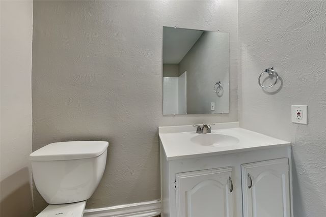 1517 Camelia Drive, Lewisville, TX 75067