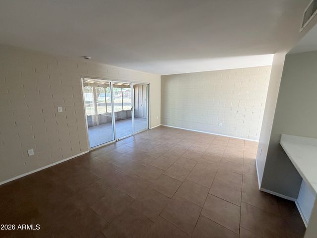 10012 W LAKEVIEW Circle, Sun City, AZ 85351