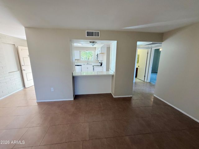 10012 W LAKEVIEW Circle, Sun City, AZ 85351