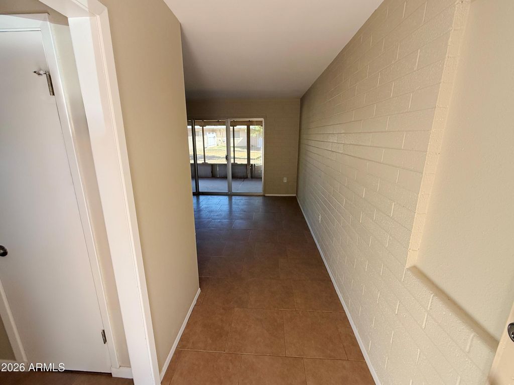 10012 W LAKEVIEW Circle, Sun City, AZ 85351 — photo 2