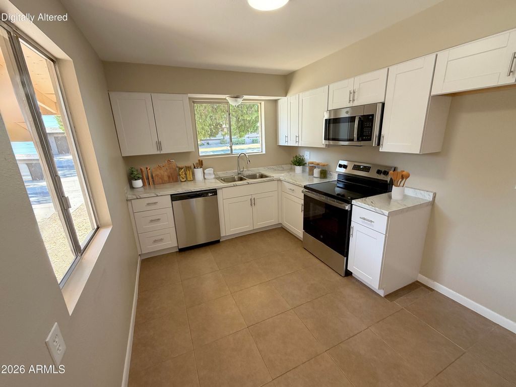 10012 W LAKEVIEW Circle, Sun City, AZ 85351 — photo 3