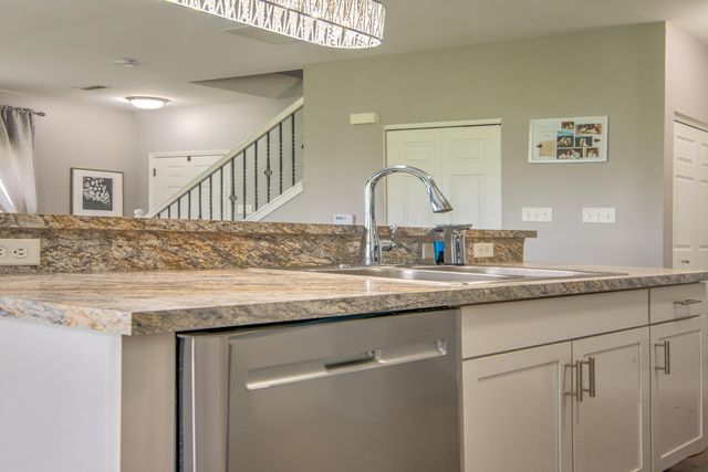 231 Sweetbriar Court, Lowell, IN 46356