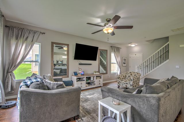 231 Sweetbriar Court, Lowell, IN 46356