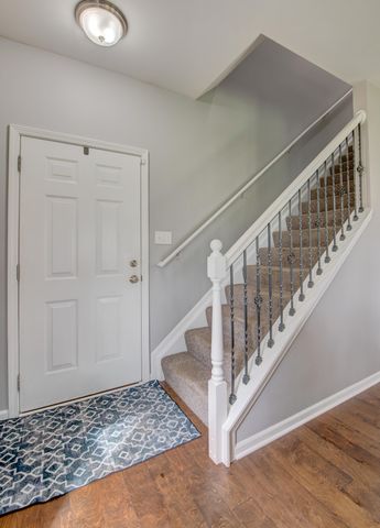231 Sweetbriar Court, Lowell, IN 46356