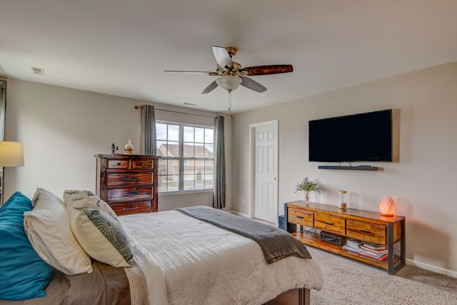 231 Sweetbriar Court, Lowell, IN 46356