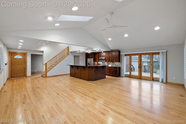 810 CHESTNUT Street, Birmingham, MI 48009