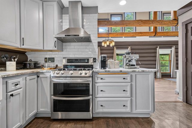 5280 Augustine Pointe COURT, Colgate, WI 53017