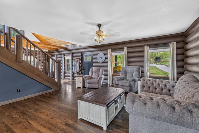 5280 Augustine Pointe COURT, Colgate, WI 53017
