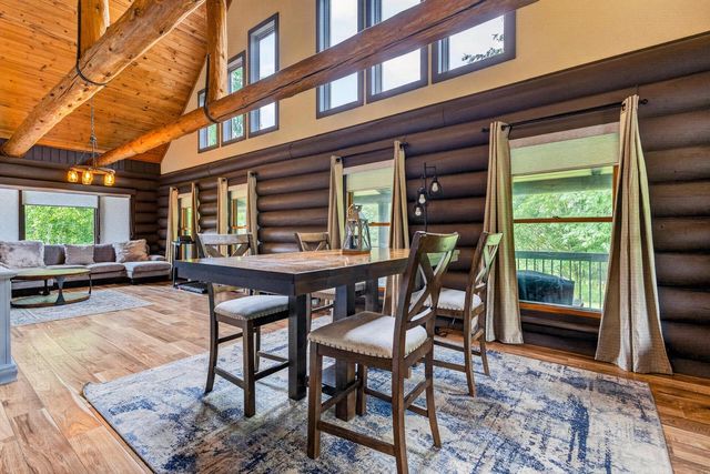 5280 Augustine Pointe COURT, Colgate, WI 53017