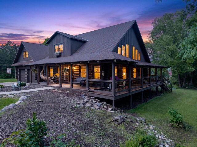 5280 Augustine Pointe COURT, Colgate, WI 53017