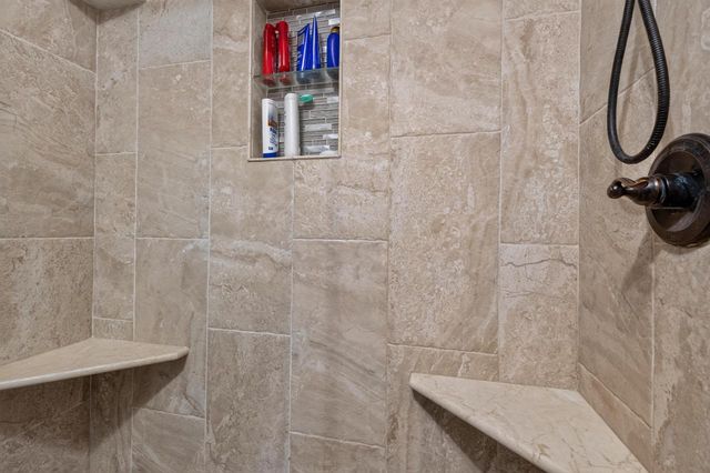5280 Augustine Pointe COURT, Colgate, WI 53017
