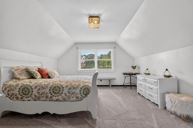 5280 Augustine Pointe COURT, Colgate, WI 53017