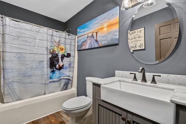 5280 Augustine Pointe COURT, Colgate, WI 53017