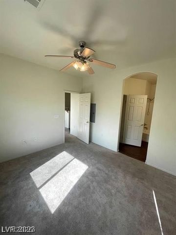 6316 BEIGE BLUFF Street 201, North Las Vegas, NV 89081