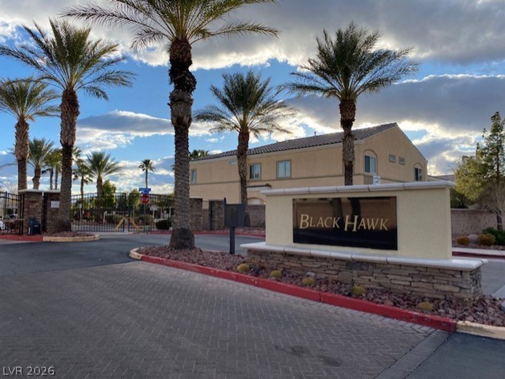 6316 BEIGE BLUFF Street 201, North Las Vegas, NV 89081