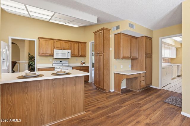 20435 N 142ND Avenue, Sun City West, AZ 85375