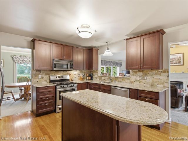 6577 Edith Court, Troy, MI 48085