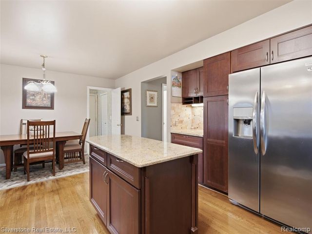 6577 Edith Court, Troy, MI 48085