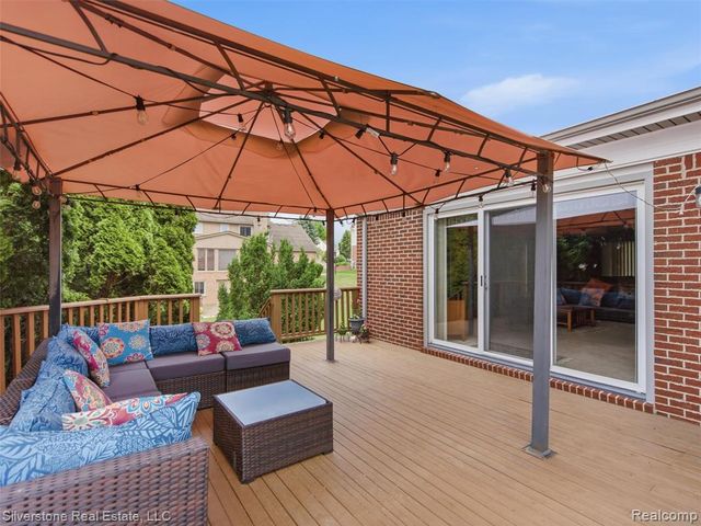 6577 Edith Court, Troy, MI 48085