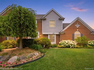 6577 Edith Court, Troy, MI 48085