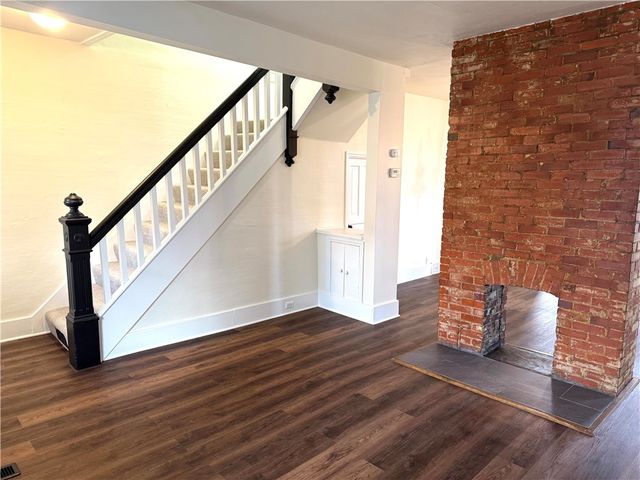 1137 Taylor Ave, New Kensington, PA 15068