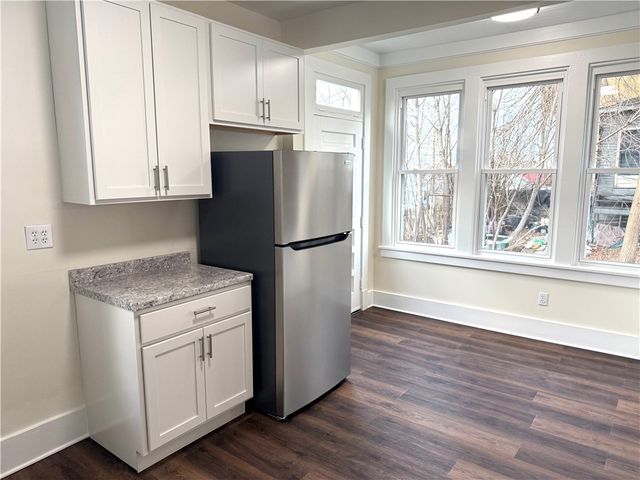 1137 Taylor Ave, New Kensington, PA 15068