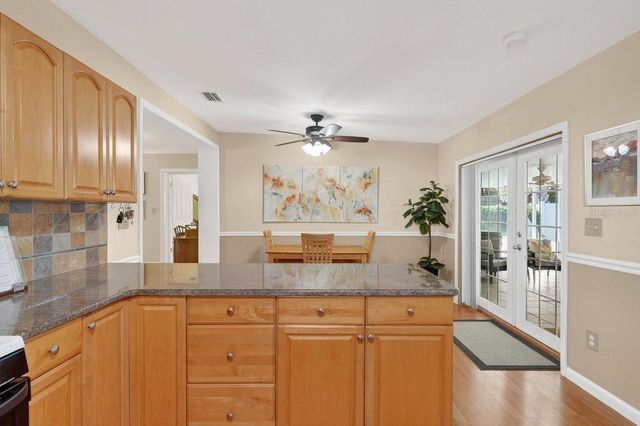 810 E 9TH AVENUE, New Smyrna Beach, FL 32169