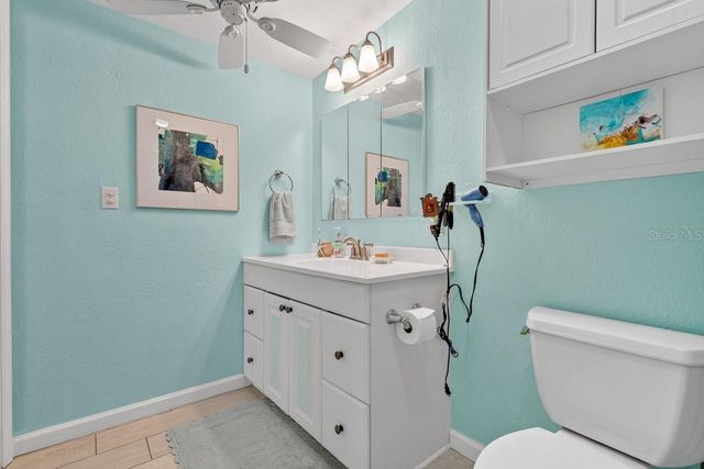 810 E 9TH AVENUE, New Smyrna Beach, FL 32169